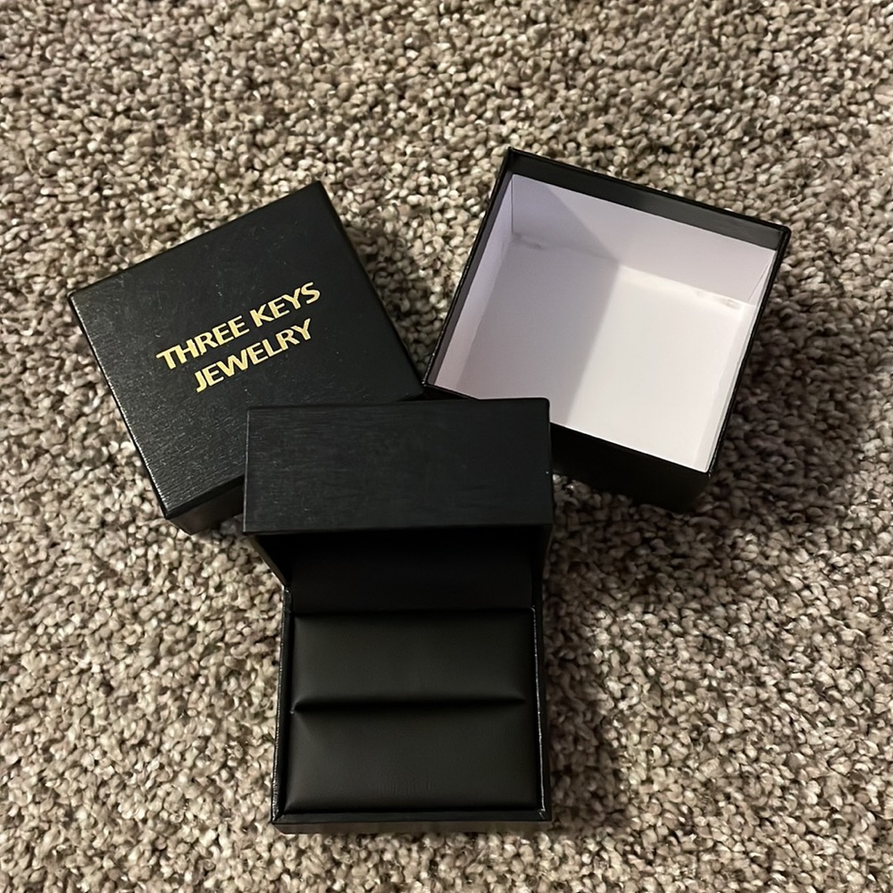 Ring box - Picture 6 of 6